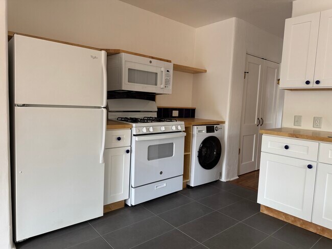 506 Kathryn Ave, Unit 506 in Santa Fe, NM - Building Photo - Building Photo