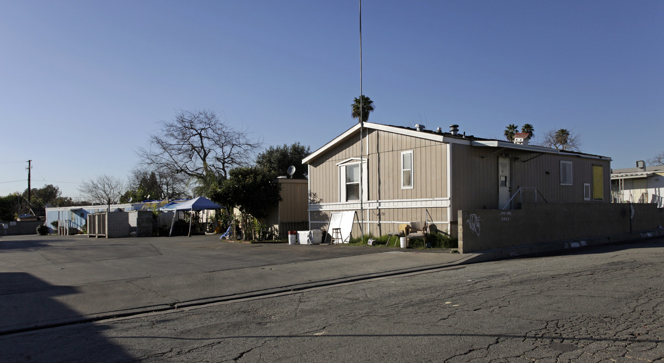 Shady Lane Mobile Lodge in Montclair, CA - Building Photo