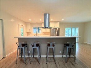 4916 Briggs Ave in Montrose, CA - Building Photo - Building Photo