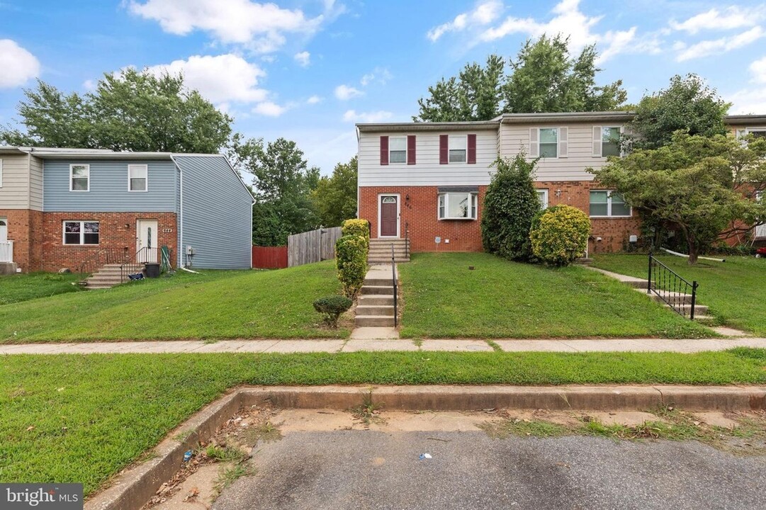 646 Glynlee Ct in Reisterstown, MD - Building Photo