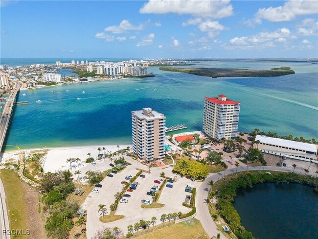8701 Estero Blvd, Unit 501 in Fort Myers Beach, FL - Building Photo - Building Photo