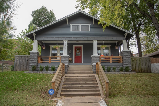 property at 1412 S St Louis Ave