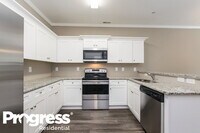 542 Fieldcrest Dr photo'