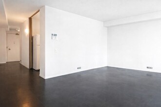 300 N State St, Unit 2504 in Chicago, IL - Building Photo - Building Photo