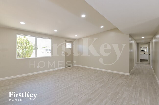 9240 E Dolores St in Tucson, AZ - Foto de edificio - Building Photo