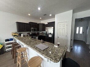 1005 Chase Creek Cir in Tallahassee, FL - Building Photo - Building Photo
