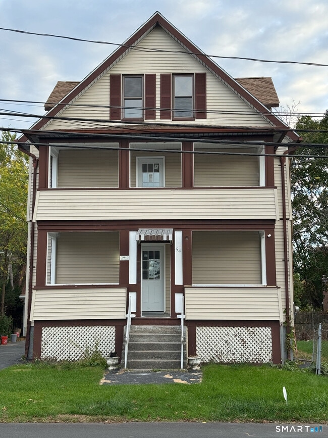 54 Overlook Ave in New Britain, CT - Foto de edificio - Building Photo