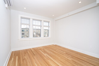 20 Forest St, Unit 34A in Cambridge, MA - Building Photo - Building Photo