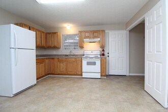 3740 Frontera Cir in Pensacola, FL - Building Photo - Building Photo