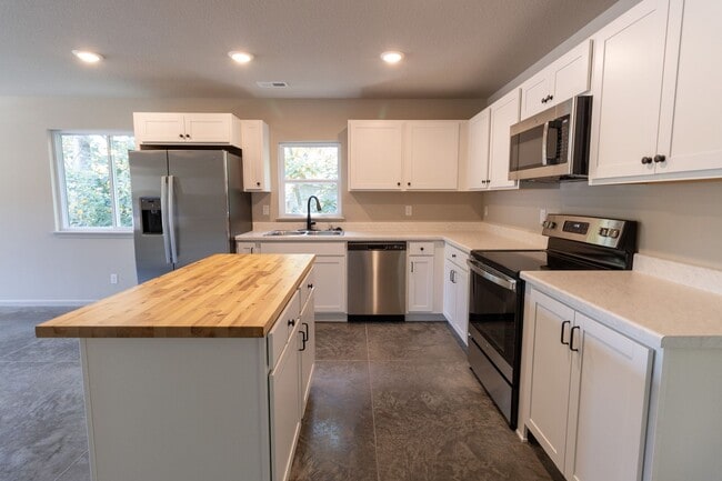 405 Pershing Rd in Columbia, MO - Building Photo - Building Photo