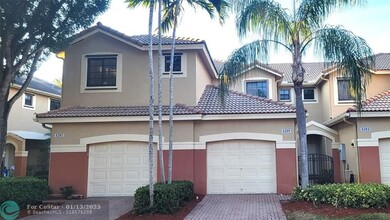 4205 Vineyard Cir in Weston, FL - Foto de edificio - Building Photo