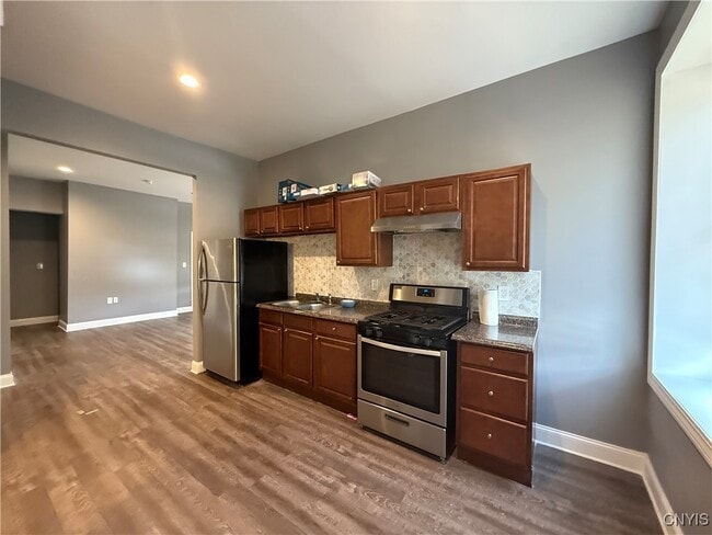 2015 Highland Ave in Utica, NY - Building Photo - Building Photo