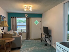 501 SW Riveredge Dr in Stuart, FL - Building Photo - Building Photo