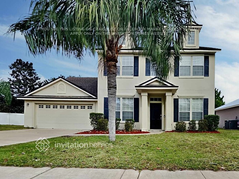 216 N Hidden Tree Dr in St. Augustine, FL - Foto de edificio