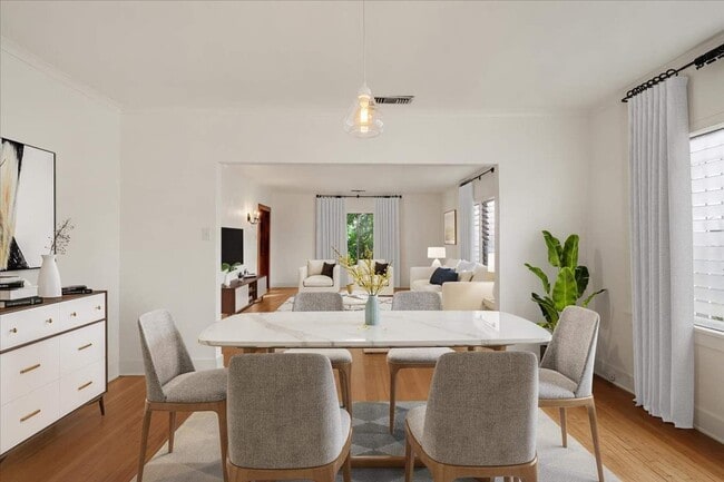 property at 715 N Harper Ave