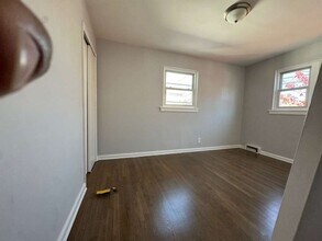 109 Terhune Ave, Unit 1 in Jersey City, NJ - Building Photo - Building Photo