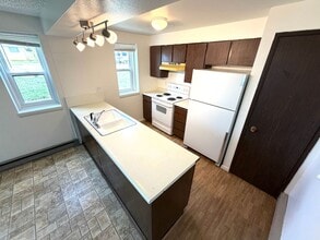 413 N Cherry St in Townsend, MT - Building Photo - Building Photo