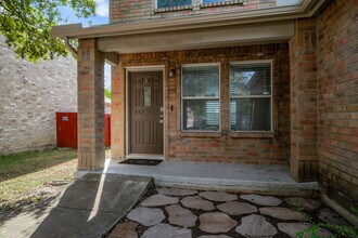 7719 Mesquite Farm in San Antonio, TX - Building Photo - Building Photo