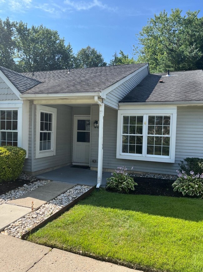 property at 1447 Thornwood Dr