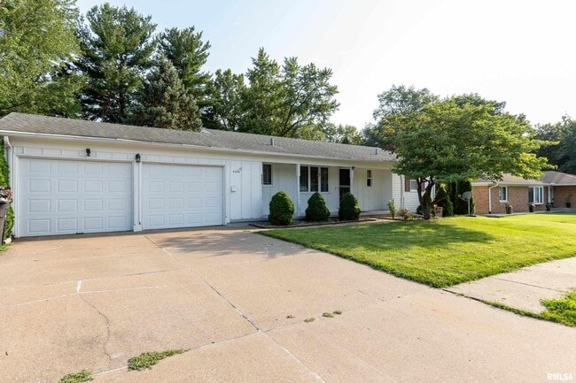 4304 36th Ave in Moline, IL - Building Photo - Building Photo