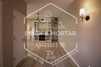 8635 Constance Way in Knoxville, TN - Building Photo - Building Photo