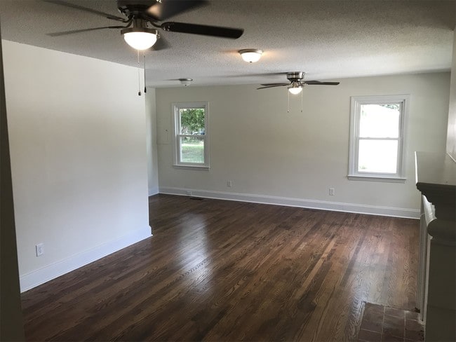 602 S Powell Ave in Dunn, NC - Building Photo - Building Photo