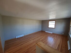 3216 24th Ave in Kenosha, WI - Building Photo - Building Photo