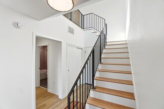 33 N Blacksmith Ln in Dublin, OH - Building Photo - Building Photo