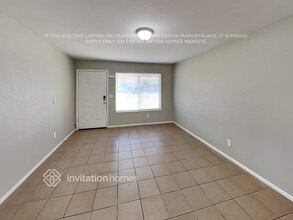 10902 W Montecito Ave in Phoenix, AZ - Building Photo - Building Photo