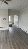 399 Alden St, Unit 2 in Fall River, MA - Building Photo