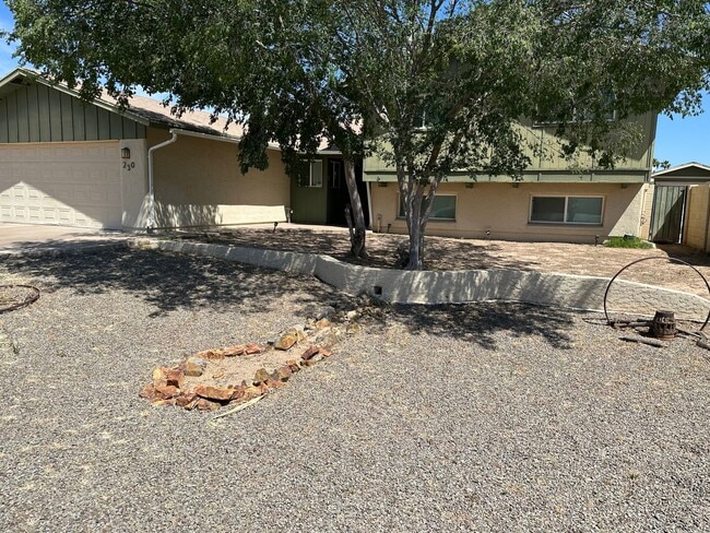 230 E Strahan Dr in Tempe, AZ - Building Photo - Building Photo