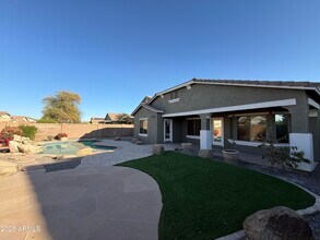 2956 E Santa Fe Ln in Gilbert, AZ - Building Photo - Building Photo