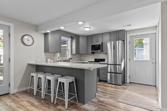 1004 W Kamps Ave in Appleton, WI - Foto de edificio - Building Photo