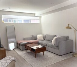 2282 S Dexter St in Denver, CO - Building Photo - Building Photo
