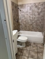 750 Bonham St in Paris, TX - Building Photo