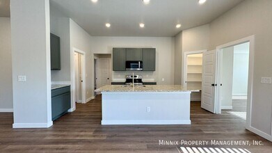 2131 Langford Ave in Lubbock, TX - Building Photo - Building Photo