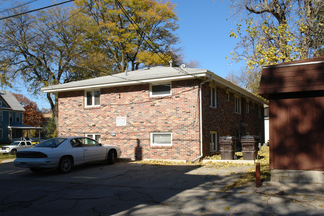 1216 S 16th St in Lincoln, NE - Building Photo - Building Photo