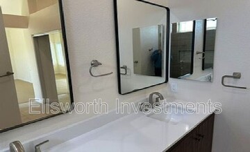 721 Martos Pl in Chula Vista, CA - Foto de edificio - Building Photo