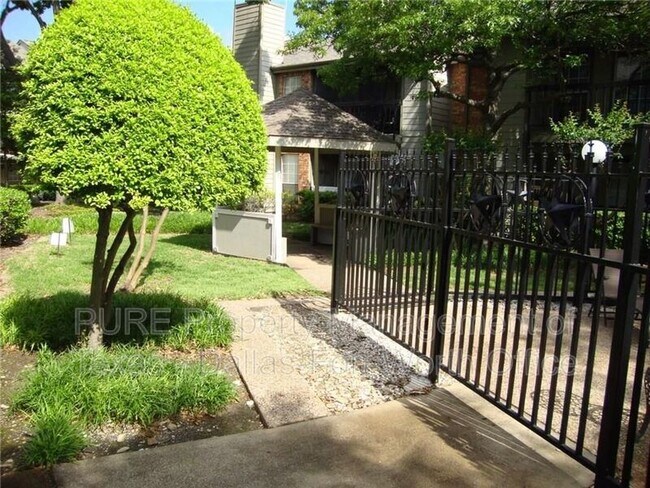 property at 18333 Roehampton Dr