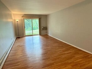 390 Concord Ln in Middletown, NY - Building Photo - Building Photo