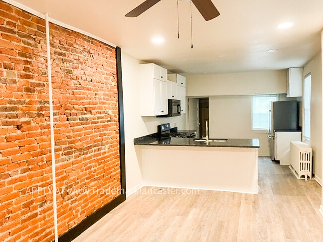 309 Cherry St in Columbia, PA - Building Photo - Building Photo