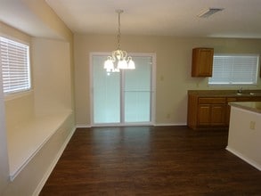 9307 Sunlit Pt in San Antonio, TX - Building Photo - Building Photo
