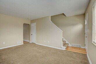 135 Commonwealth Ave in Erlanger, KY - Building Photo - Building Photo