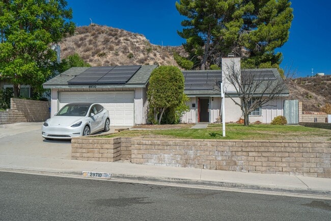 property at 29710 Grandifloras Rd