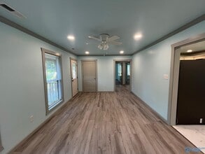 3814 Danville Rd SW in Decatur, AL - Building Photo - Building Photo