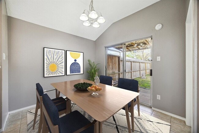 9438 Rippling Fields Dr in Houston, TX - Foto de edificio - Building Photo