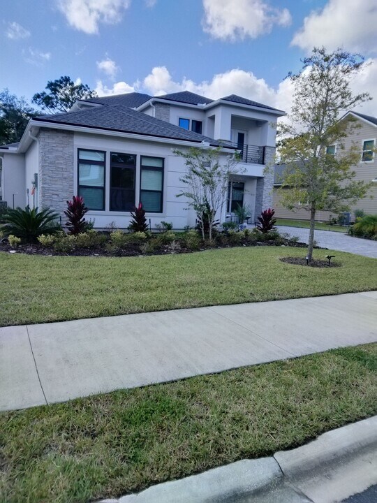 10504 Silverbrook Trl in Jacksonville, FL - Foto de edificio