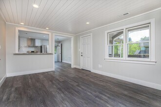 399 Stratford Rd in Asheville, NC - Building Photo - Building Photo