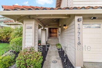 17716 Columbia Dr in Castro Valley, CA - Building Photo - Building Photo