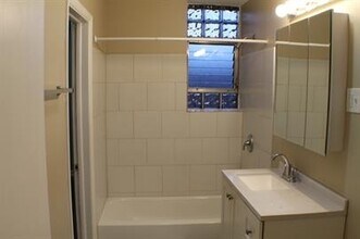 739 Walnut St in Waukegan, IL - Building Photo - Building Photo